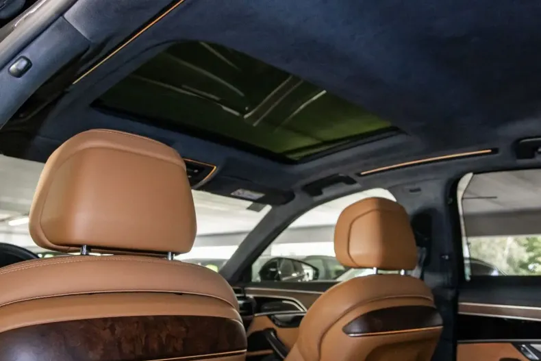 Audi A8 din 2022 cu 69.996 km - oferta AUD142974 - foto 10