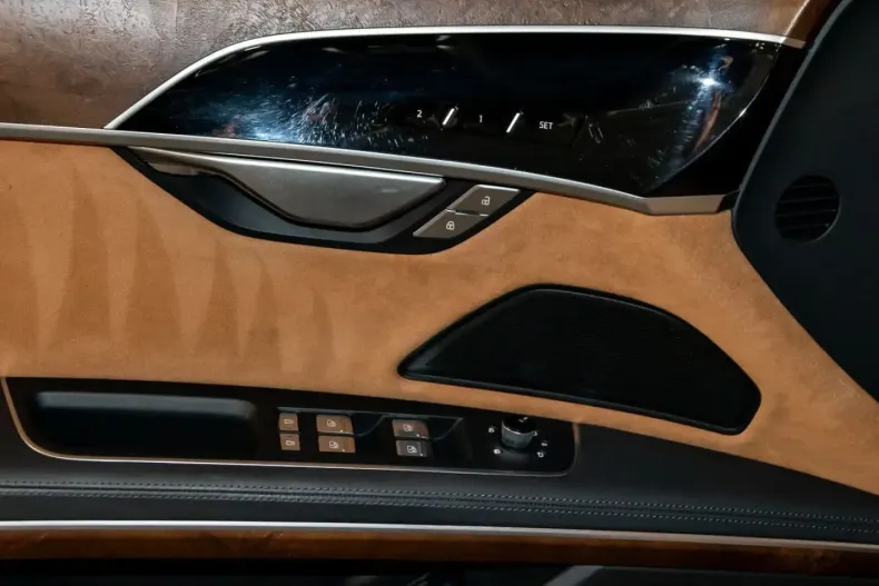 Audi A8 din 2022 cu 69.996 km - oferta AUD142974 - foto 14