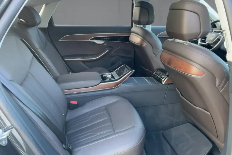 Audi A8 din 2023 cu 39.828 km - oferta AUD142975 - foto 13