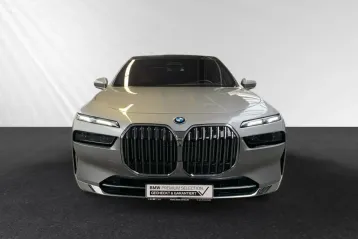 BMW 750 din 2023 - oferta BMW142978