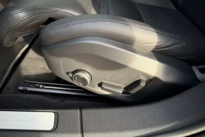 Volvo V60 din 2022 cu 72.340 km - oferta VOL142979 - foto 11