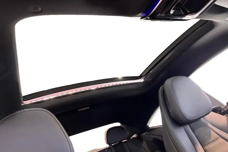 Mercedes-Benz CLE 220 din 2024 cu 11.947 km - oferta MER142988 - foto 13