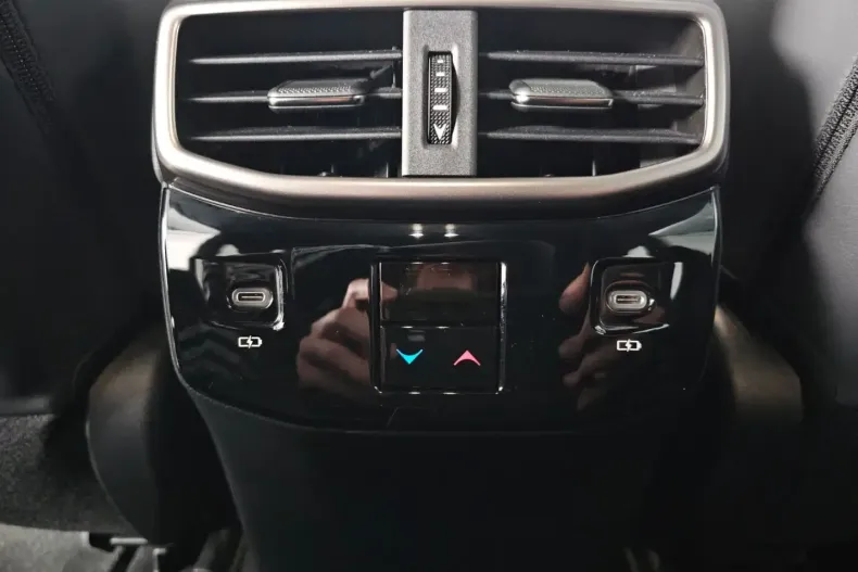 Lexus RX 350 din 2024 cu 37.652 km - oferta LEX142997 - foto 17