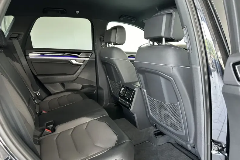 Volkswagen Touareg din 2022 cu 84.500 km - oferta VOL143001 - foto 18