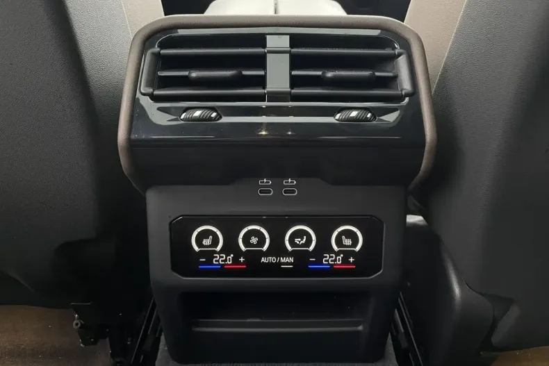 BMW 520 din 2024 cu 27.054 km - oferta BMW143028 - foto 23