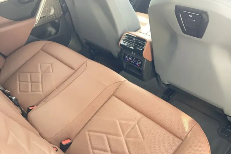 BMW 520 din 2024 cu 56.085 km - oferta BMW143032 - foto 15