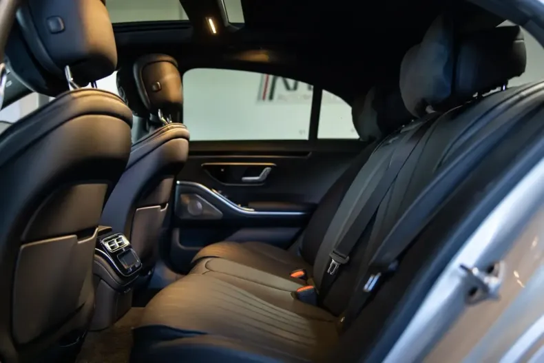 Mercedes-Benz S 450 din 2023 cu 8.332 km - oferta MER143042 - foto 19