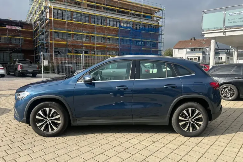 Mercedes-Benz GLA 200 din 2022 cu 41.998 km - oferta MER143047 - foto 7