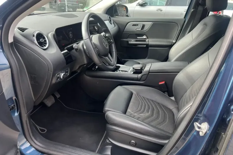 Mercedes-Benz GLA 200 din 2022 cu 41.998 km - oferta MER143047 - foto 8