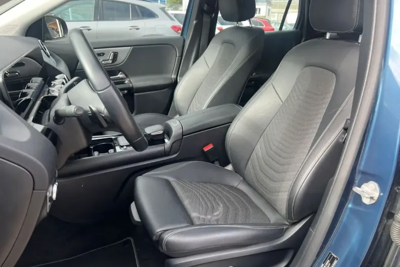 Mercedes-Benz GLA 200 din 2022 cu 41.998 km - oferta MER143047 - foto 14