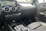 Mercedes-Benz GLA 200 din 2022 cu 41.998 km - oferta MER143047 - foto 17