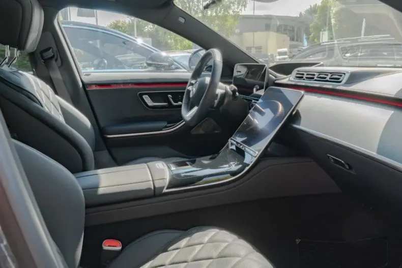 Mercedes-Benz S 500 din 2024 cu 9.626 km - oferta MER143054 - foto 6