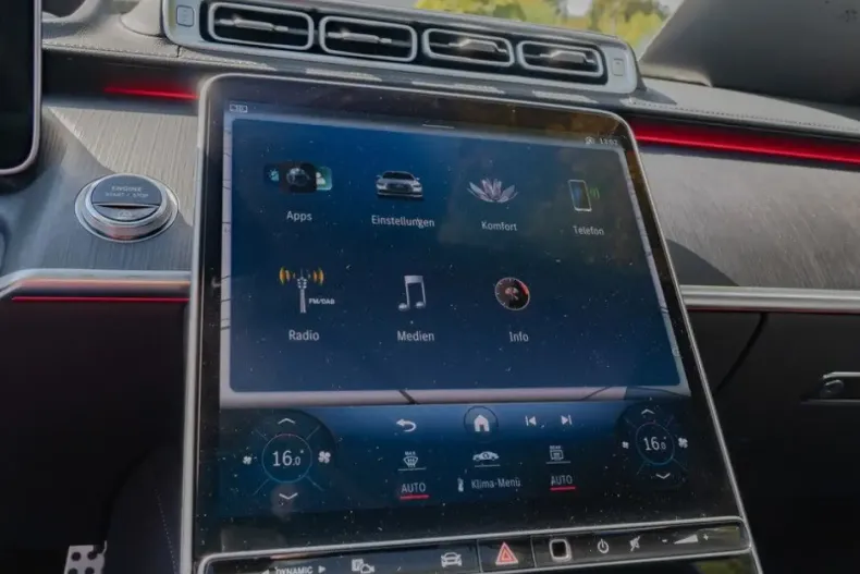 Mercedes-Benz S 500 din 2024 cu 9.626 km - oferta MER143054 - foto 18