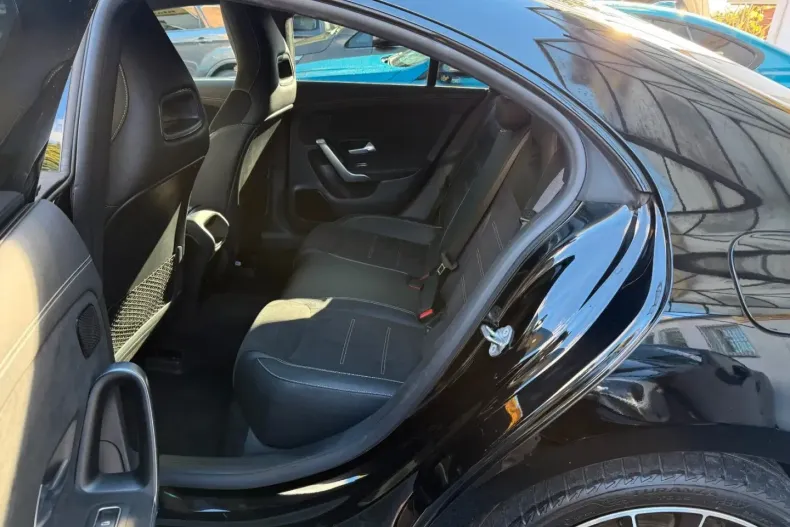 Mercedes-Benz CLA 250 din 2021 cu 84.906 km - oferta MER143064 - foto 8