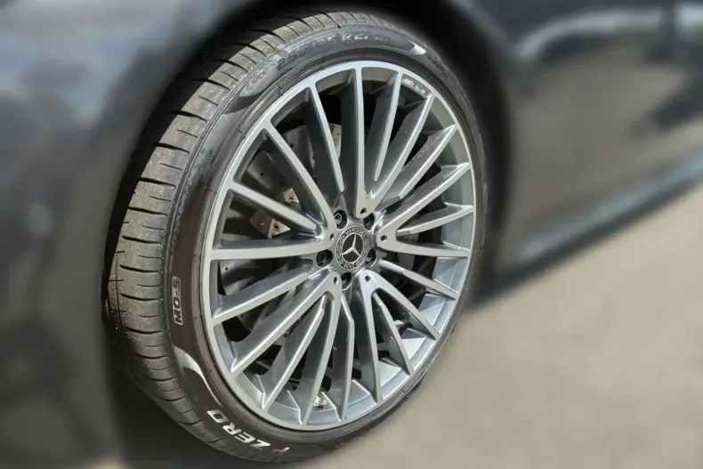 Mercedes-Benz S 580 din 2022 cu 14.000 km - oferta MER143066 - foto 3