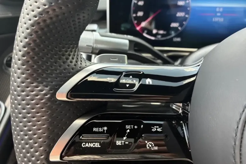 Mercedes-Benz S 580 din 2022 cu 14.000 km - oferta MER143066 - foto 26