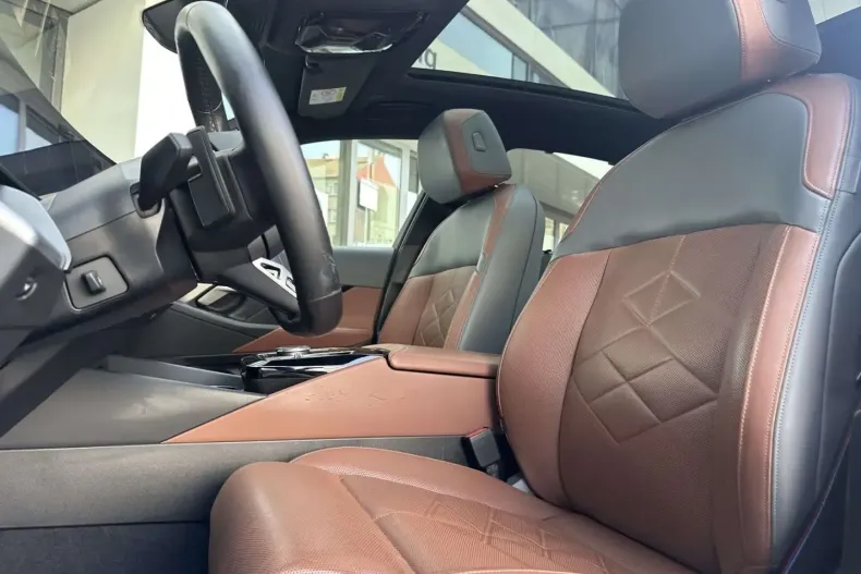 BMW 550 din 2024 cu 41.508 km - oferta BMW143067 - foto 3