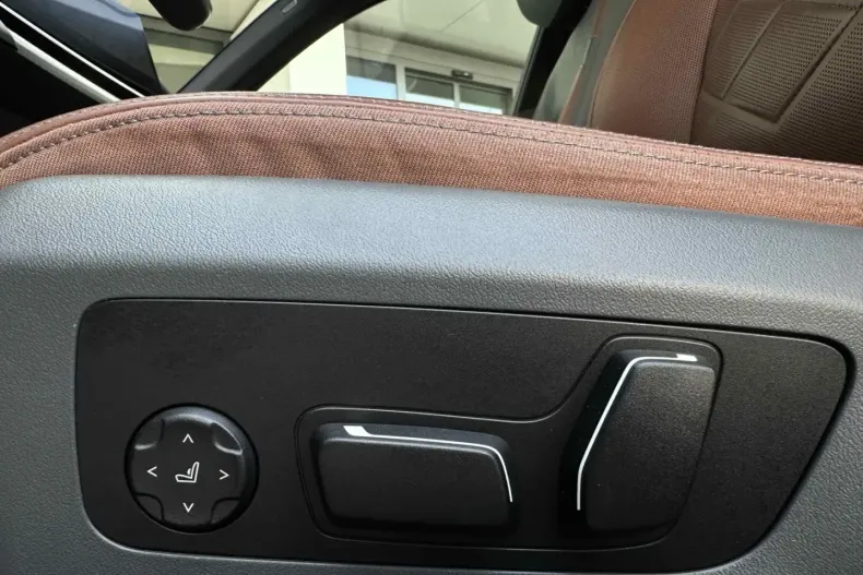 BMW 550 din 2024 cu 41.508 km - oferta BMW143067 - foto 5