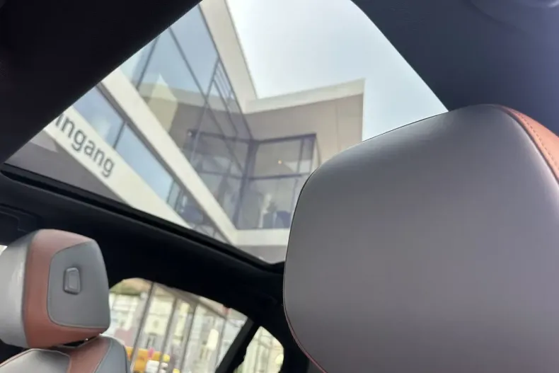 BMW 550 din 2024 cu 41.508 km - oferta BMW143067 - foto 6