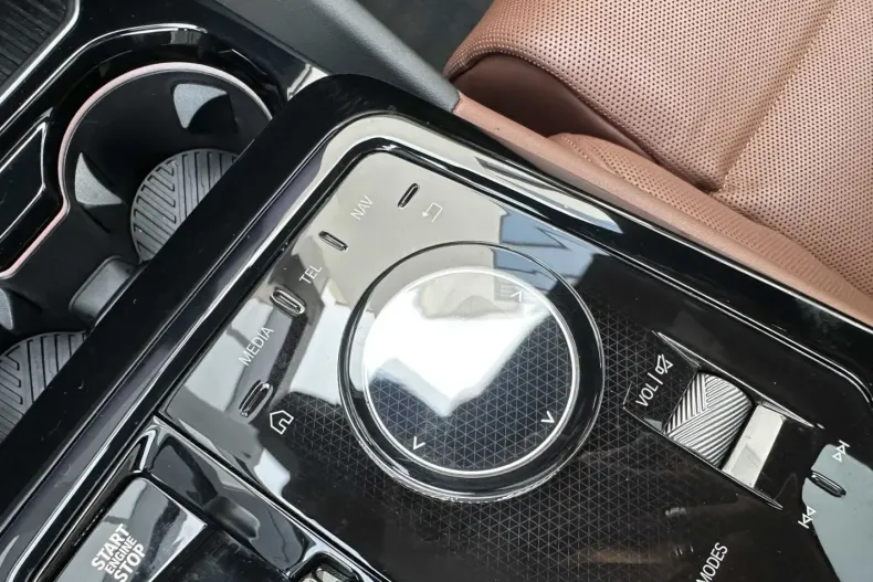 BMW 550 din 2024 cu 41.508 km - oferta BMW143067 - foto 12