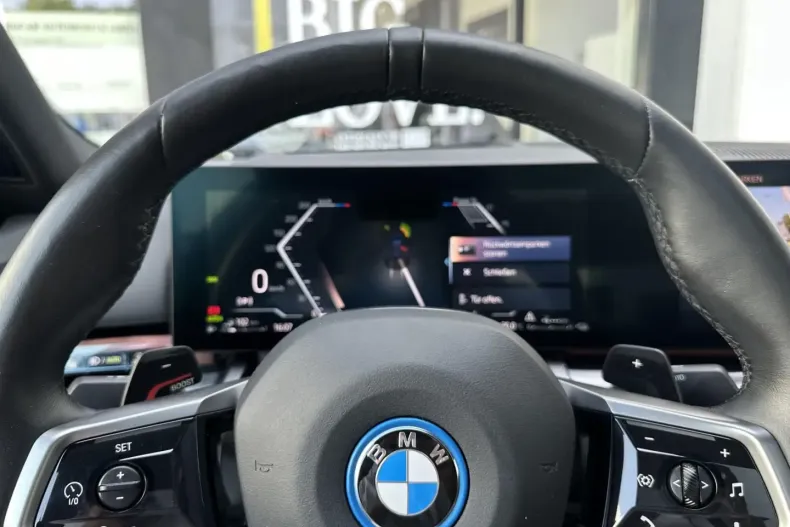 BMW 550 din 2024 cu 41.508 km - oferta BMW143067 - foto 16