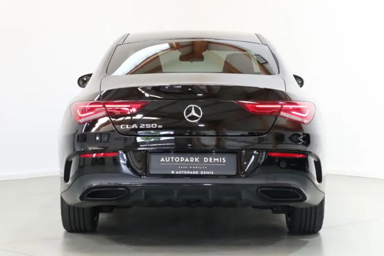 Mercedes-Benz CLA 250 din 2021 cu 74.700 km - oferta MER143072 - foto 5
