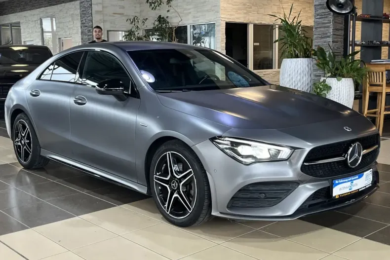 Mercedes-Benz CLA 200 din 2021 cu 82.292 km - oferta MER143077 - foto 1