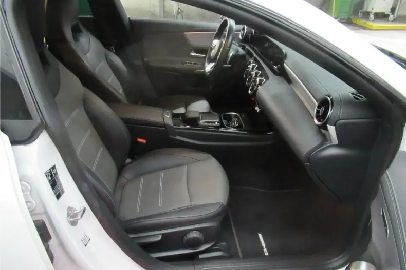 Mercedes-Benz CLA 220 din 2022 cu 89.000 km - oferta MER143082 - foto 3