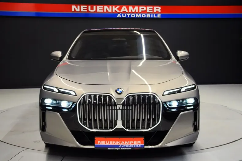 BMW 740 din 2024 cu 26.100 km - oferta BMW143087 - foto 2