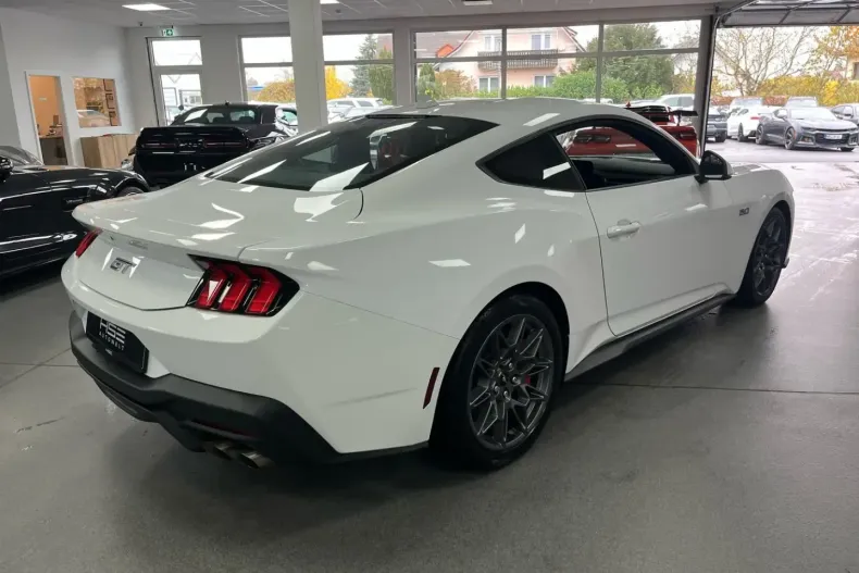 Ford Mustang din 2024 cu 14.000 km - oferta FOR143102 - foto 7