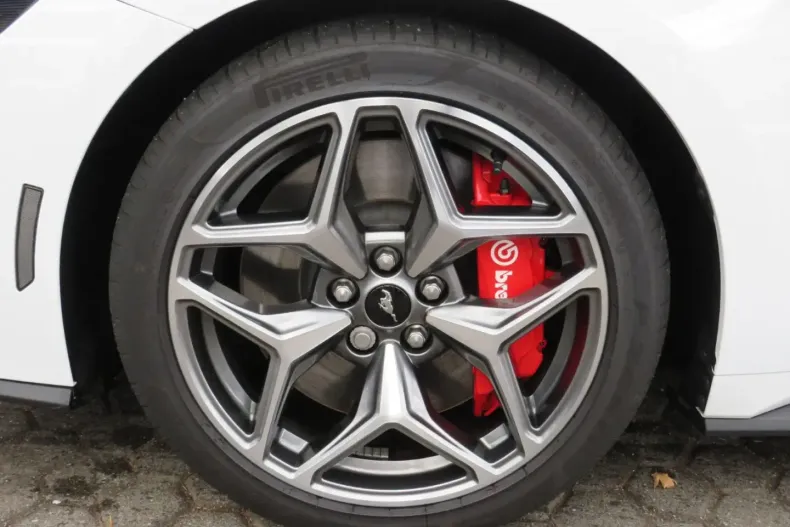 Ford Mustang din 2024 cu 17.200 km - oferta FOR143103 - foto 8