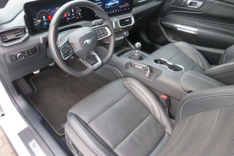 Ford Mustang din 2024 cu 17.200 km - oferta FOR143103 - foto 9