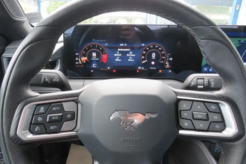 Ford Mustang din 2024 cu 17.200 km - oferta FOR143103 - foto 19