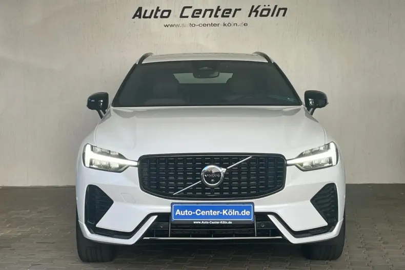 Volvo XC60 din 2023 cu 64.270 km - oferta VOL143106 - foto 3
