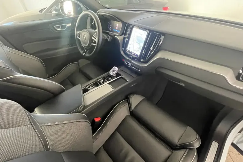 Volvo XC60 din 2023 cu 64.270 km - oferta VOL143106 - foto 15