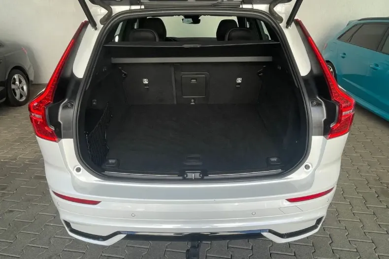 Volvo XC60 din 2023 cu 64.270 km - oferta VOL143106 - foto 28