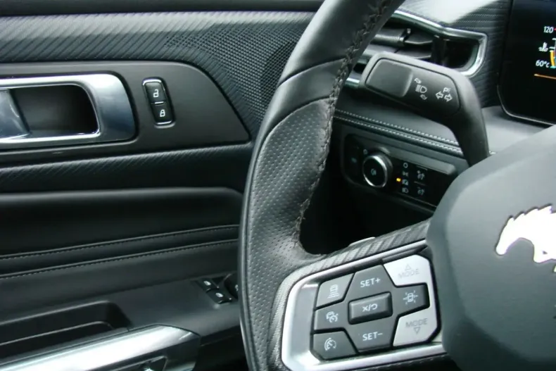 Ford Mustang din 2024 cu 13.473 km - oferta FOR143107 - foto 9