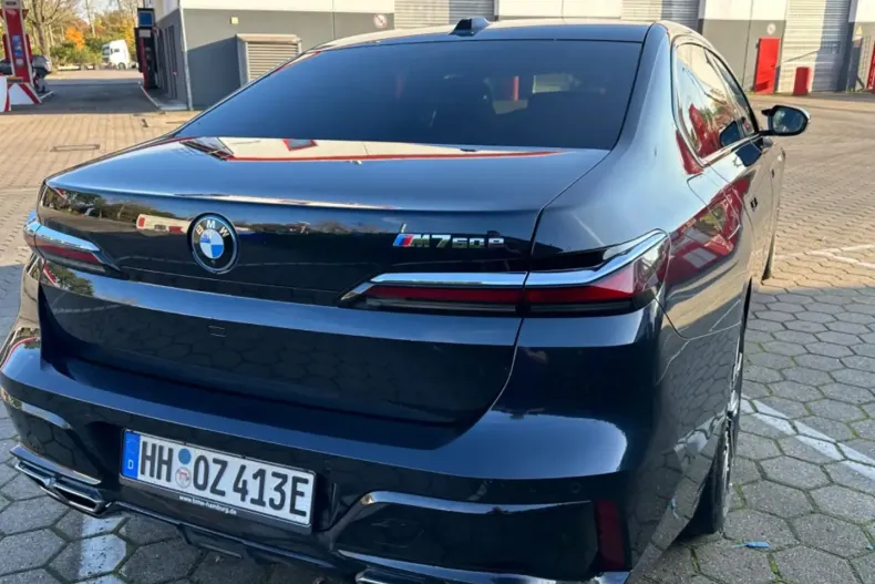 BMW M760 din 2023 cu 30.000 km - oferta BMW143115 - foto 2