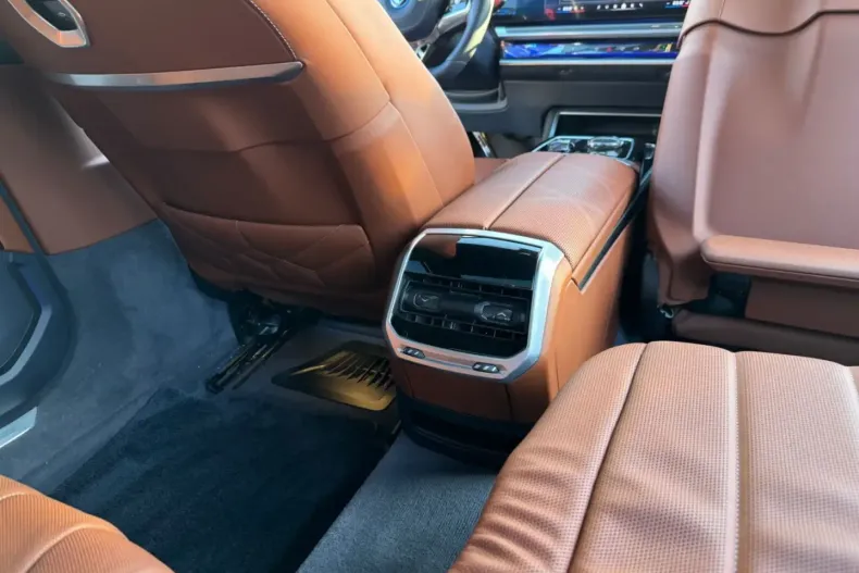 BMW M760 din 2023 cu 30.000 km - oferta BMW143115 - foto 13