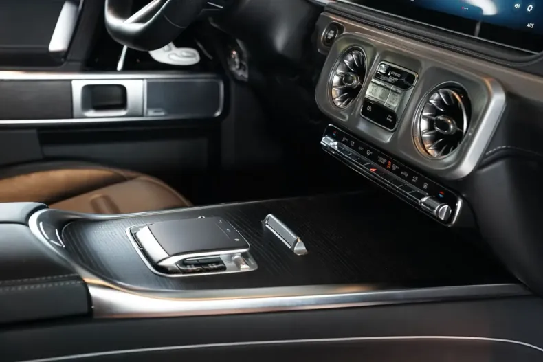 Mercedes-Benz G 450 din 2024 cu 29.900 km - oferta MER143119 - foto 37