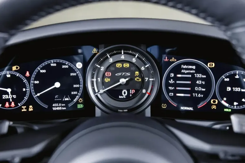 Porsche 992 din 2023 cu 10.500 km - oferta POR143124 - foto 28