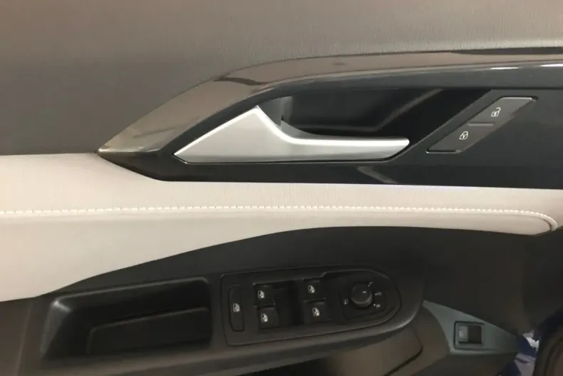 Volkswagen Taos din 2022 cu 38.000 km - oferta VOL143128 - foto 8