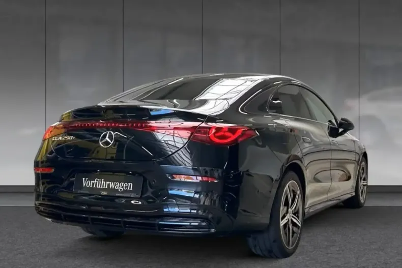 Mercedes-Benz CLA 250 din 2025 cu 10.100 km - oferta MER143144 - foto 3