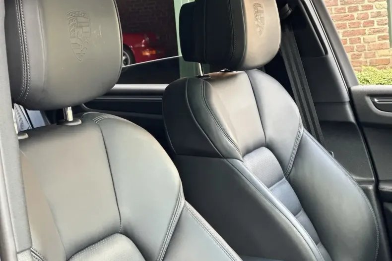 Porsche Macan din 2022 cu 19.600 km - oferta POR143157 - foto 12