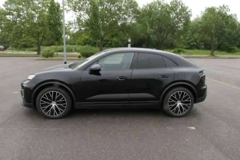 Porsche Macan din 2024 cu 20.500 km - oferta POR143161 - foto 5