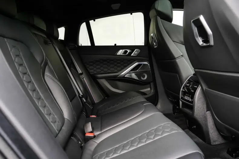 BMW X6 M din 2024 cu 19.007 km - oferta BMW143187 - foto 11