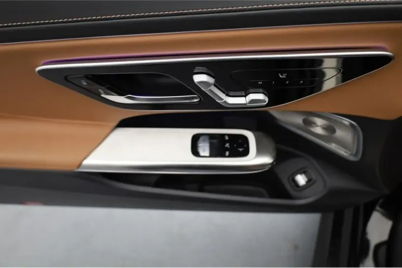 Mercedes-Benz CLE 450 din 2024 cu 15.000 km - oferta MER143210 - foto 10