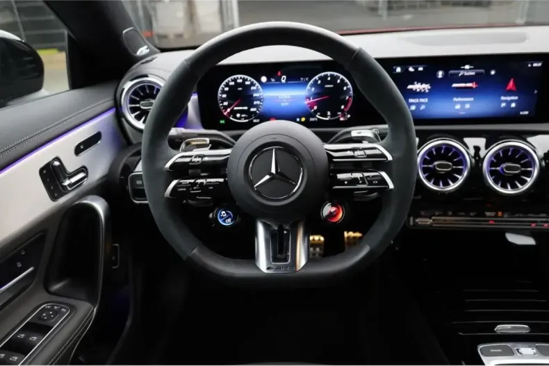 Mercedes-Benz CLA 45 AMG din 2024 cu 5.173 km - oferta MER143212 - foto 13