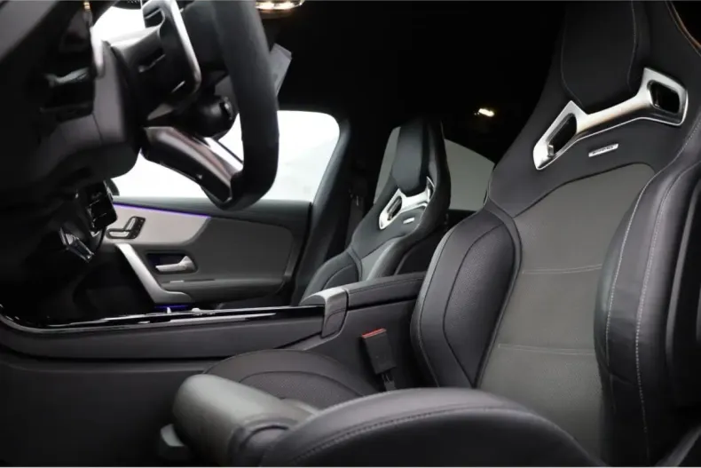 Mercedes-Benz CLA 45 AMG din 2024 cu 5.173 km - oferta MER143212 - foto 23