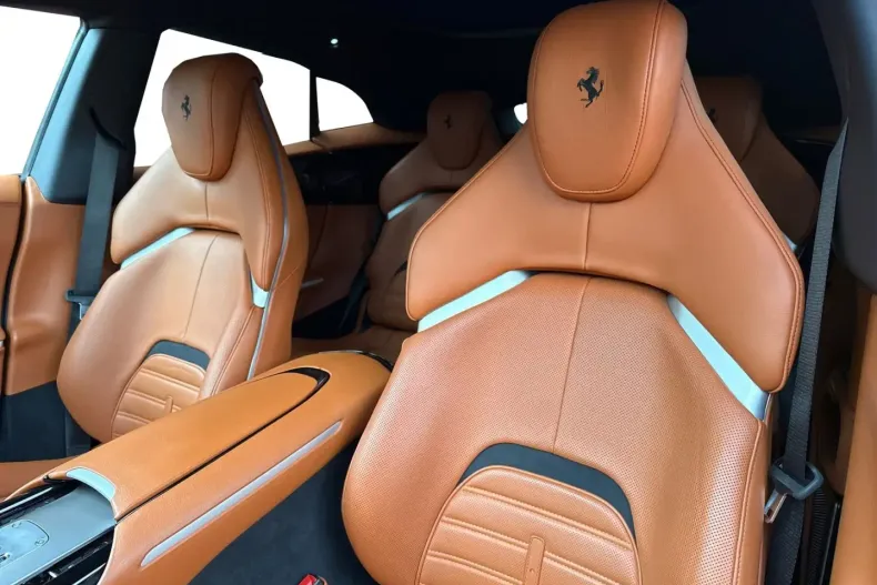 Ferrari Purosangue din 2024 cu 9.200 km - oferta FER143239 - foto 13